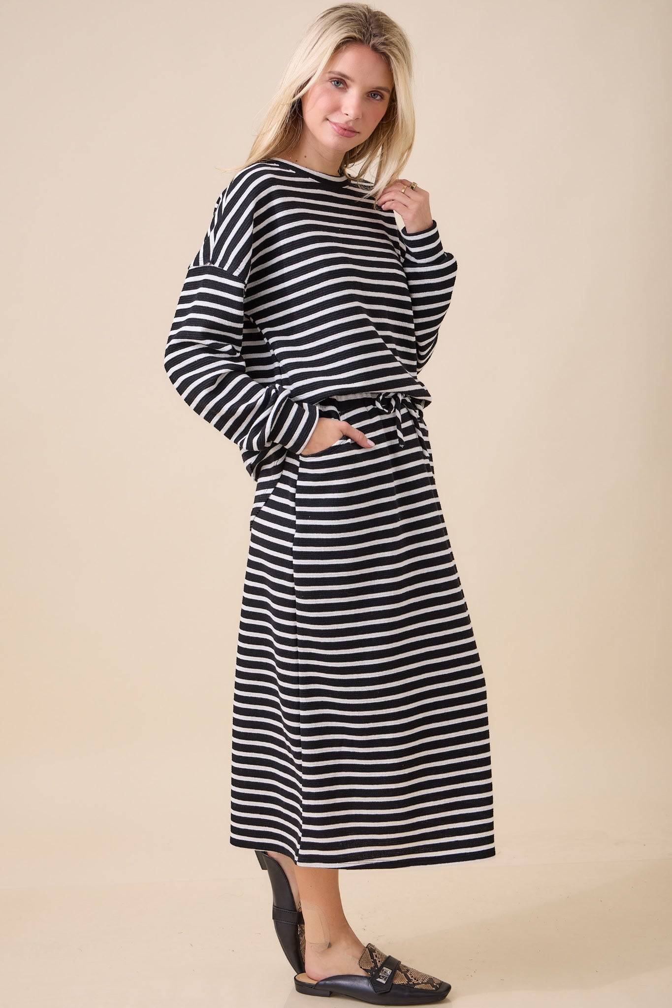 Comfy 2 piece Skirt Set with Pockets