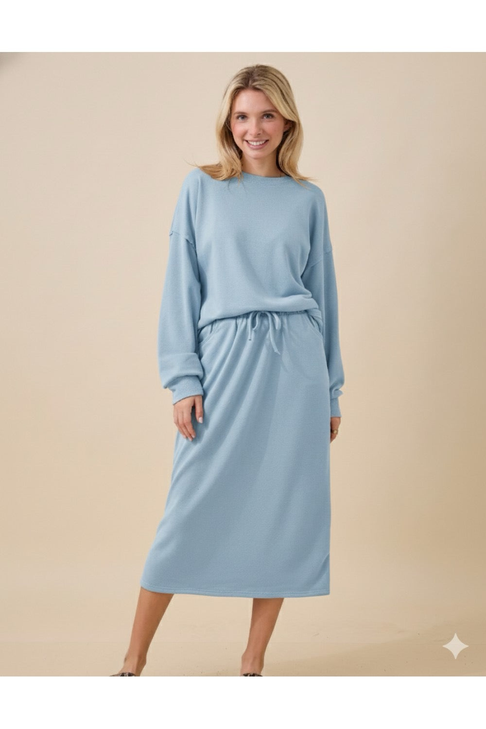 Skirt Set with Pockets for Comfort and Style