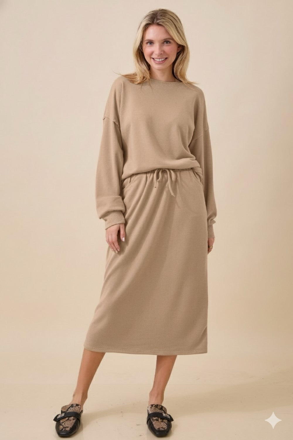 Skirt Set with Pockets for Comfort and Style