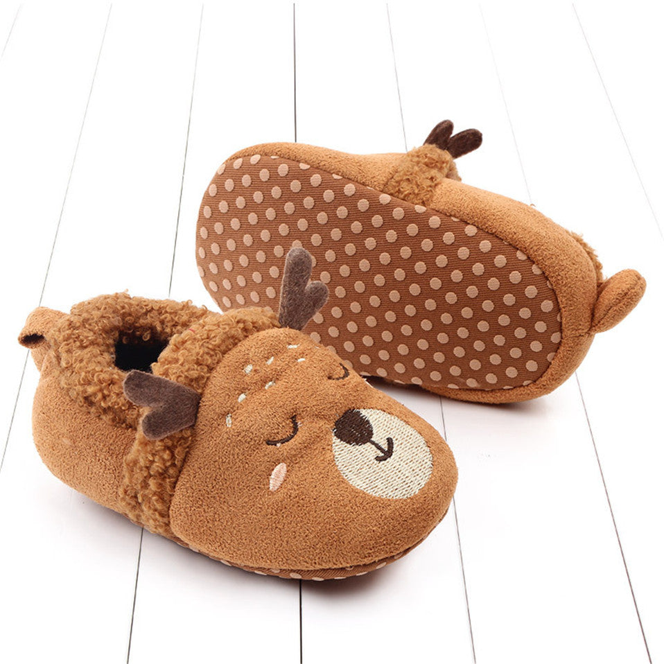 Pink penguin baby slippers for newborns and infants, featuring anti-slip soles and animal design for first walkers.