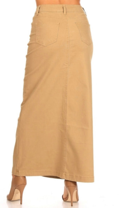 Be-Girl long denim maxi skirt made of twill fabric, featuring a classic blue jean style and ankle-length design.