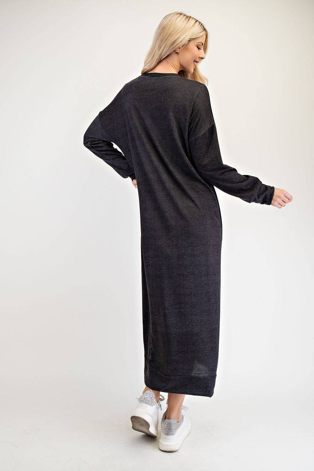 Black maxi sweatshirt-style dress from Celeste Clothing, versatile dress in Missy and Plus sizes, casual and comfortable.