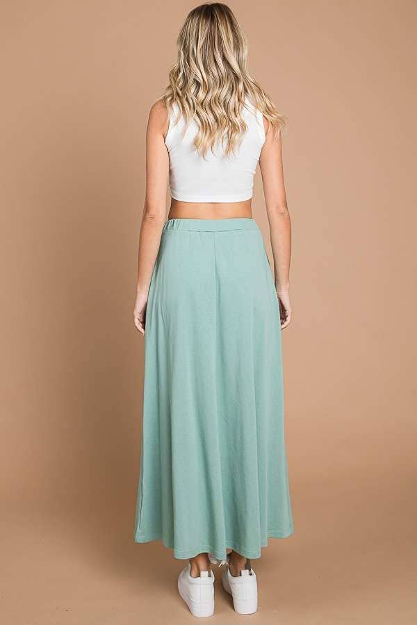 Black culture code maxi solid skirt with pockets, full-length design, featuring a comfortable waistband and convenient side pockets.
