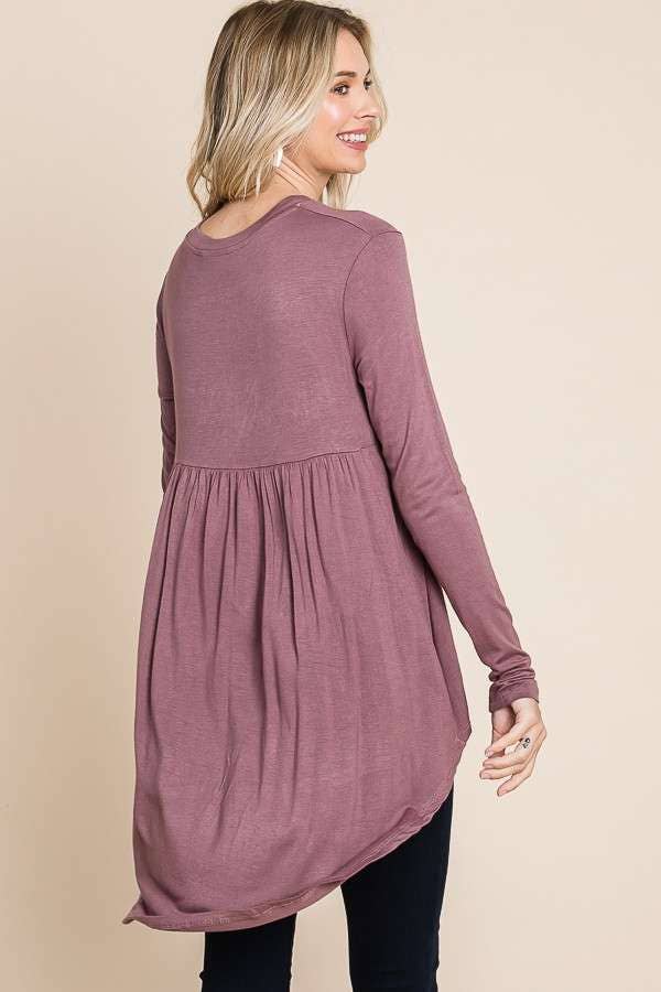 Black Culture Code crew neck tunic top with shirring back, casual shirt blouse for women, stylish and comfortable.