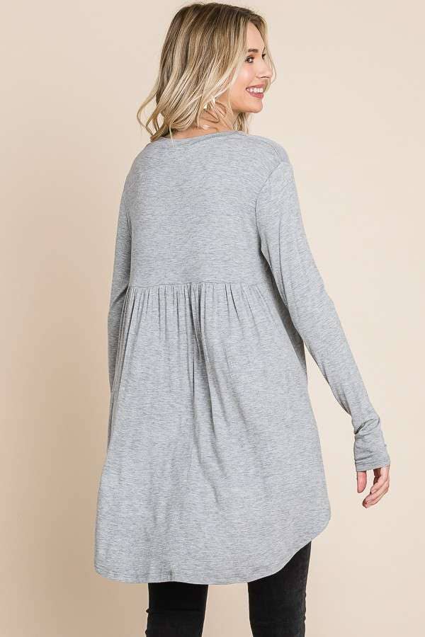 Black crew neck tunic top from Culture Code with shirring back, casual shirt or blouse for comfortable wear.