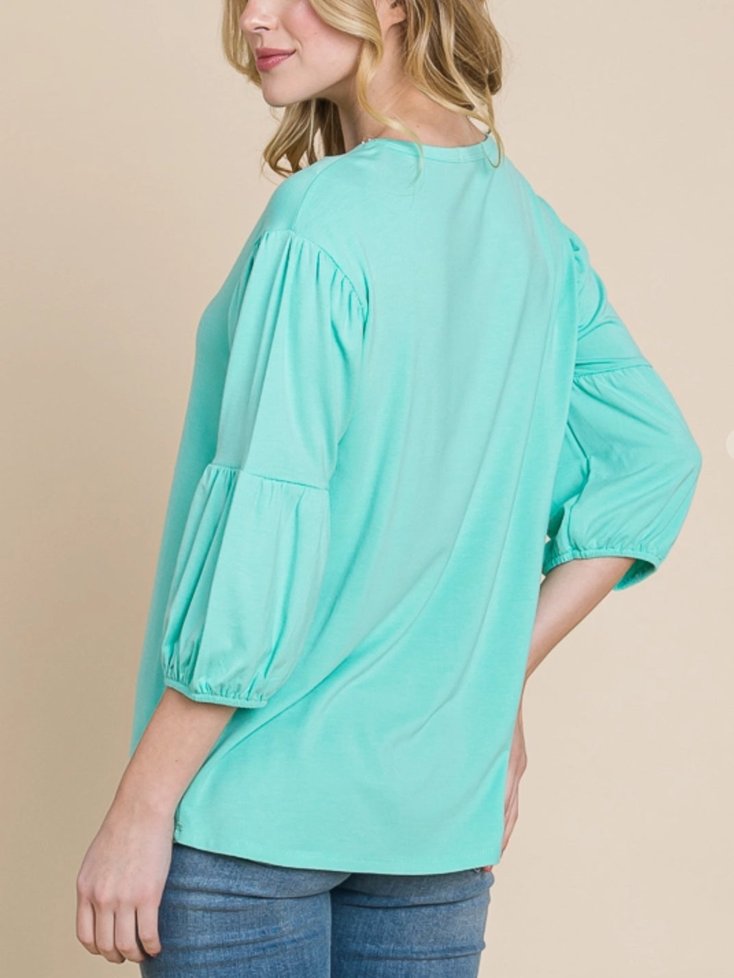 CultureCodeUSA coral 3/4 sleeve solid top with round neck and bubble sleeves, casual and stylish women’s 3/4 sleeve blouse.
