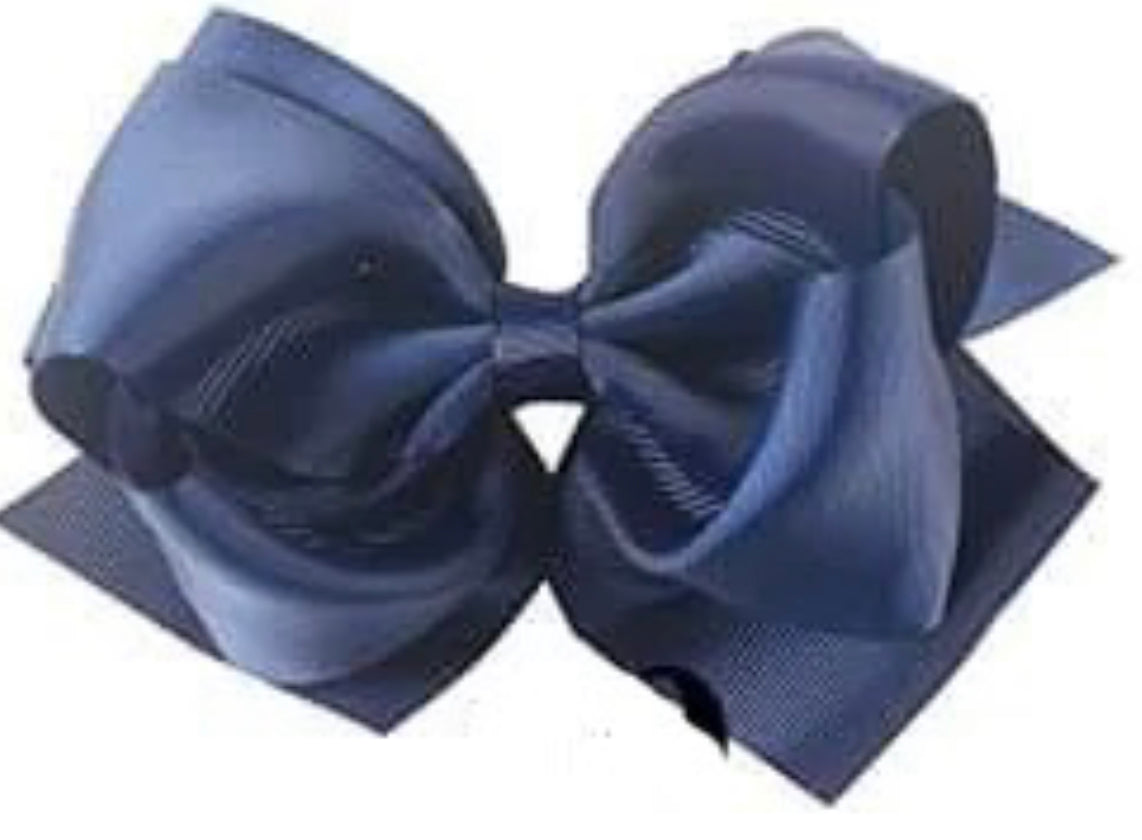 Large 6-inch ModestAndDevoted boutique double hairbow featuring layered pink and white fabric for a stylish hair accessory.