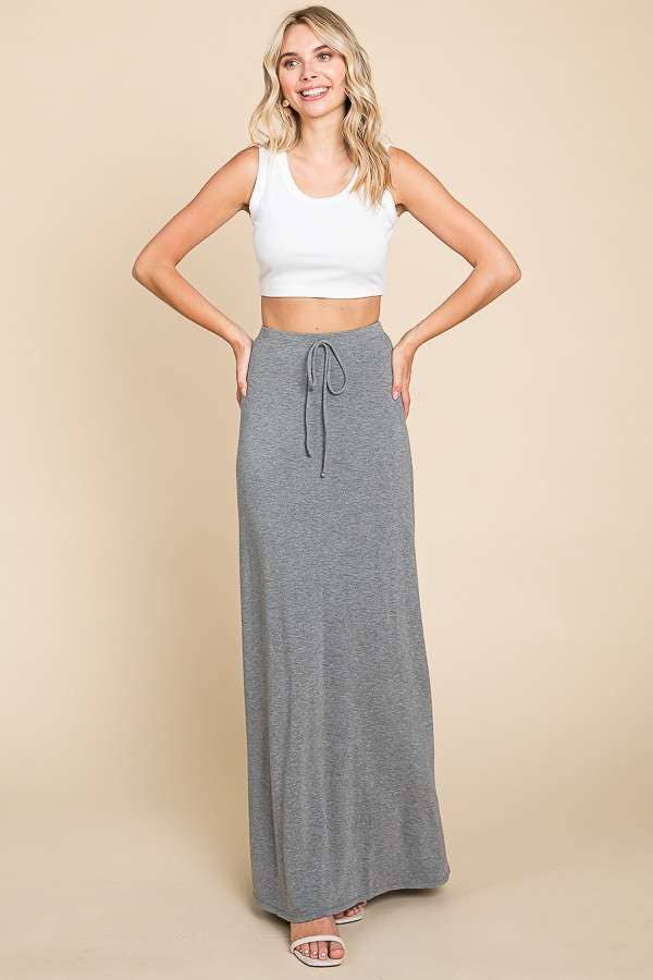 Culture Code draw string flare maxi skirt in small ecru cream, featuring a relaxed fit and flowing silhouette.